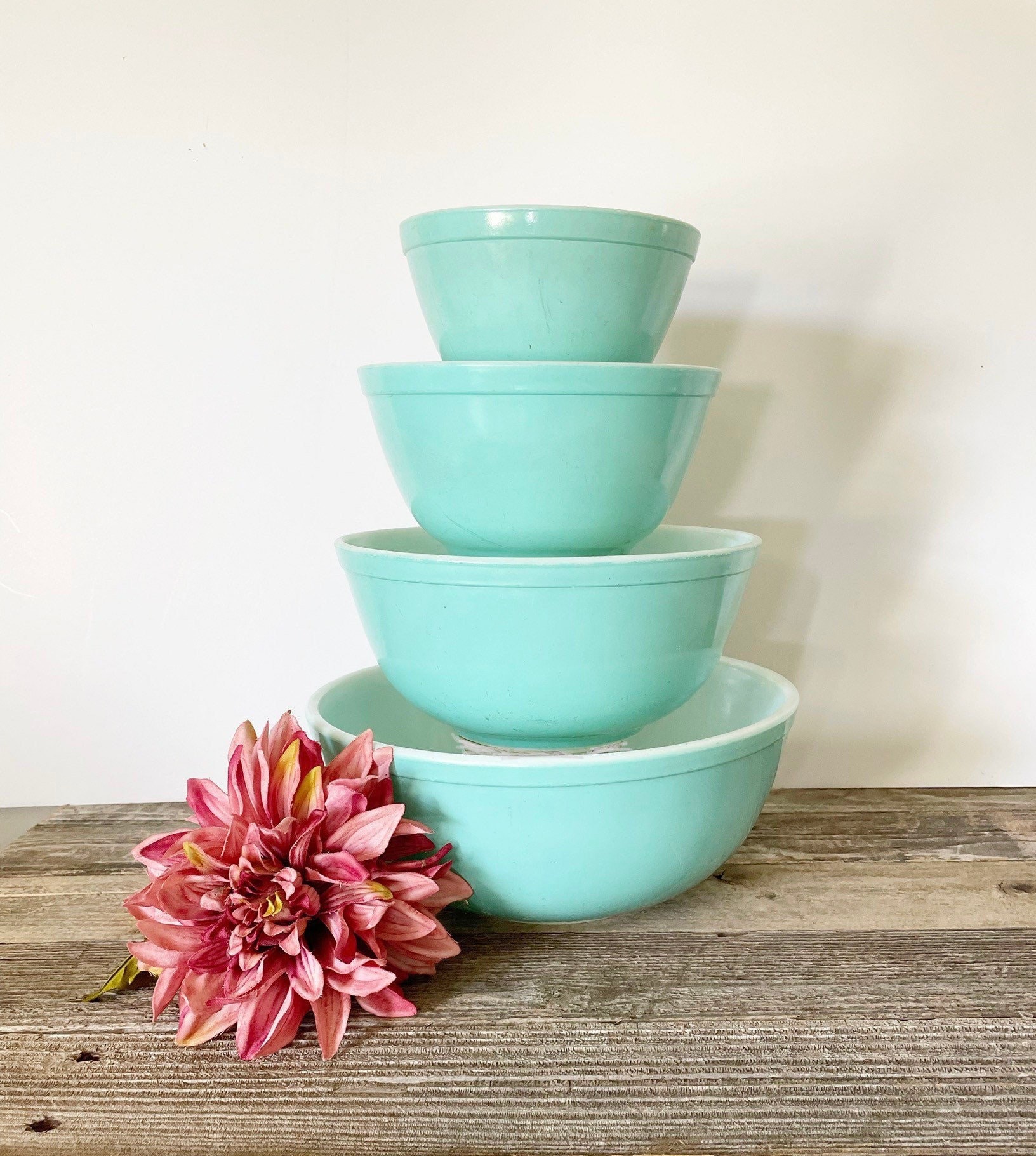 Home & Living Bowls Set of Four Nesting Pyrex Blue Mixing Bowls Kitchen