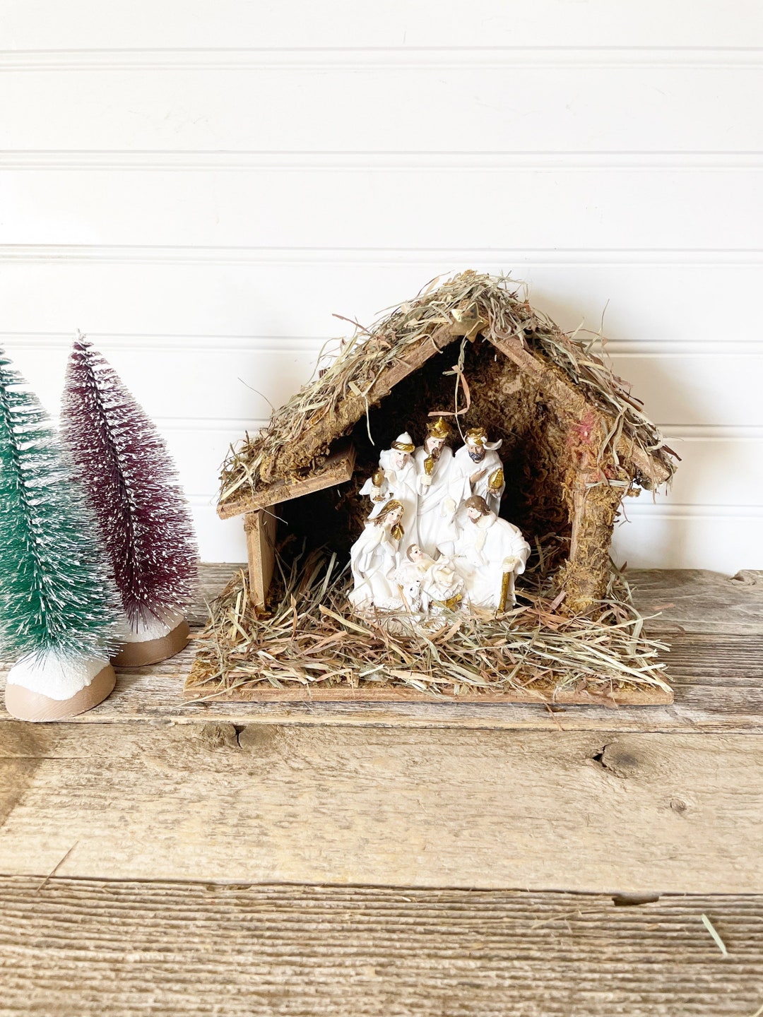 Vintage Wood Nativity Set With Manger. Christmas Nativity, Jesus, Mary, Sheep Christmas Decor