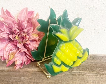 Vintage Plastic Pineapple Napkin Holder circa 1970s, pineapple Body, Mid Century Kitsch, Retro Kitchen