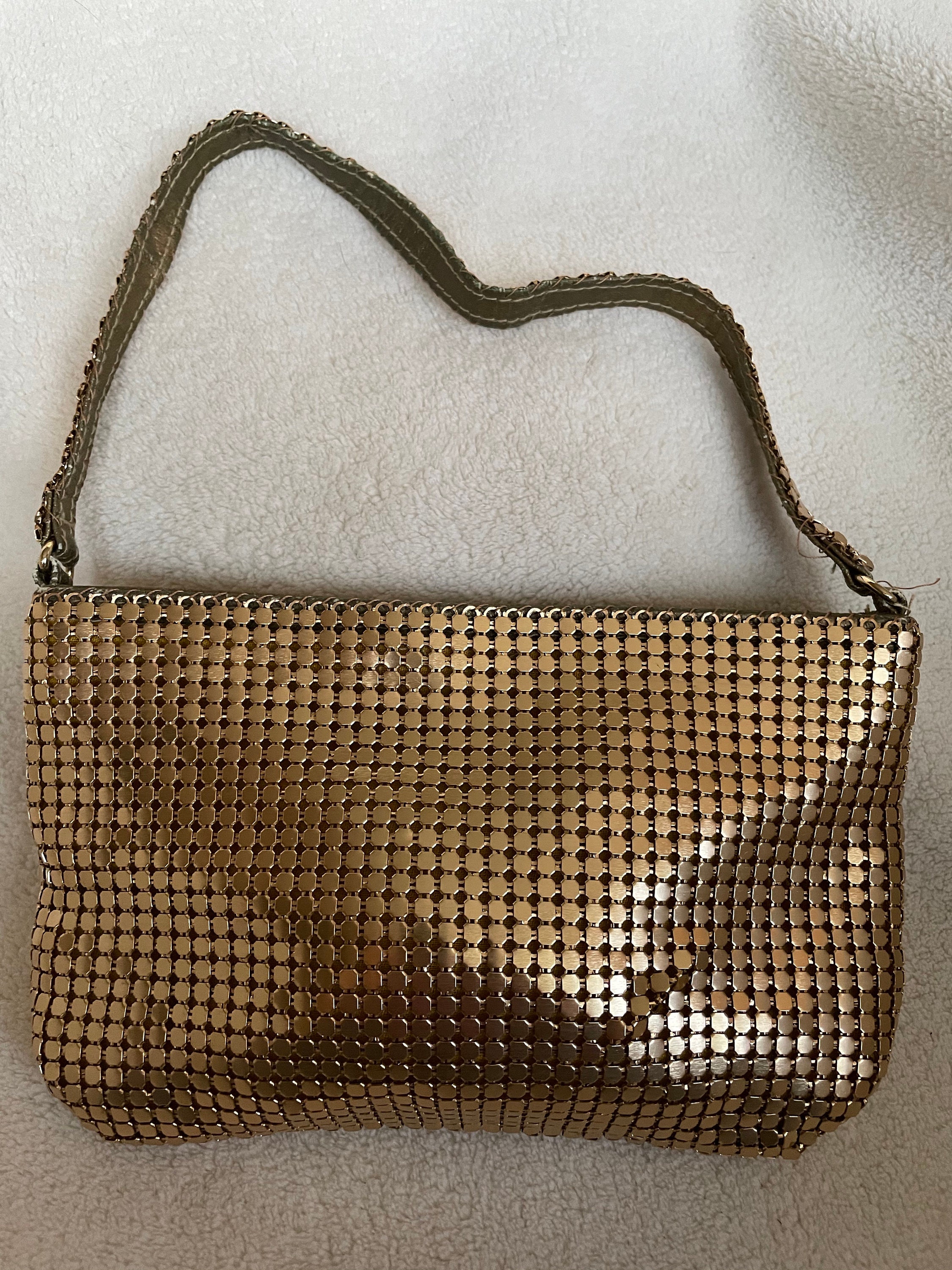 La Regale Vintage Brass Mesh Purse Gold Tone Small Handbag 