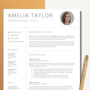 Könnte beinhalten: Eine Lebenslaufvorlage mit einem professionellen Kopfbild, Kontaktinformationen, Abschnitten zu Ausbildung, Fähigkeiten und Berufserfahrung. Die Vorlage soll Bewerbern helfen, einen optisch ansprechenden und informativen Lebenslauf zu erstellen.