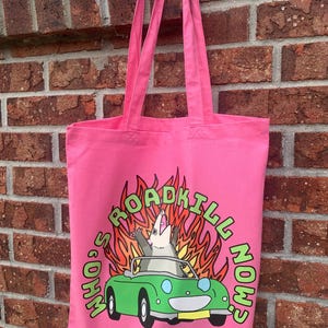 Sac fourre-tout à opossum Who's Roadkill Now / Joli cadeau d'opossum blague chaotique drôle avec humour noir pour elle au volant d'une voiture flamboyante nouveau permis de conduire