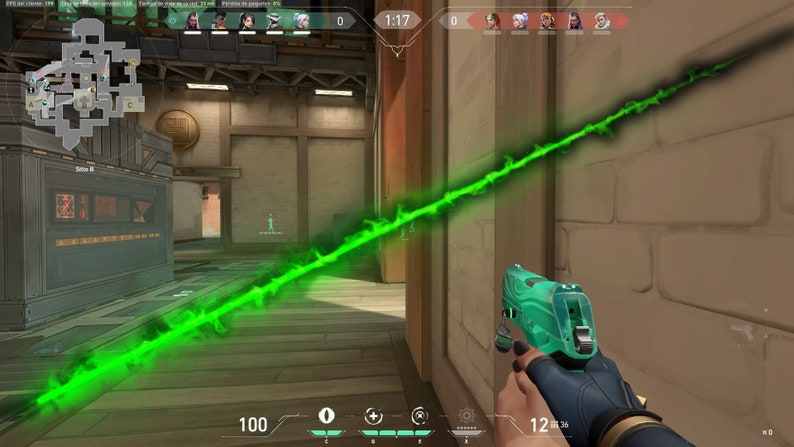 Op de afbeelding: Een groene energiebundel schiet door een videogame-sc&egrave;ne. De speler houdt een teal en zwart pistool vast met een digitaal display dat 12 resterende kogels aangeeft.