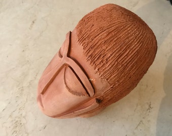 Decorative terracotta sculpture - Minimalist head -