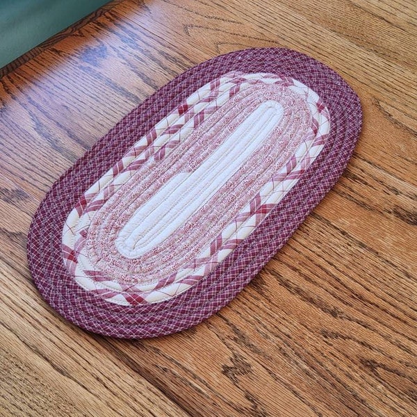 Country Red, White, Oval 10" x 19" Tablemat