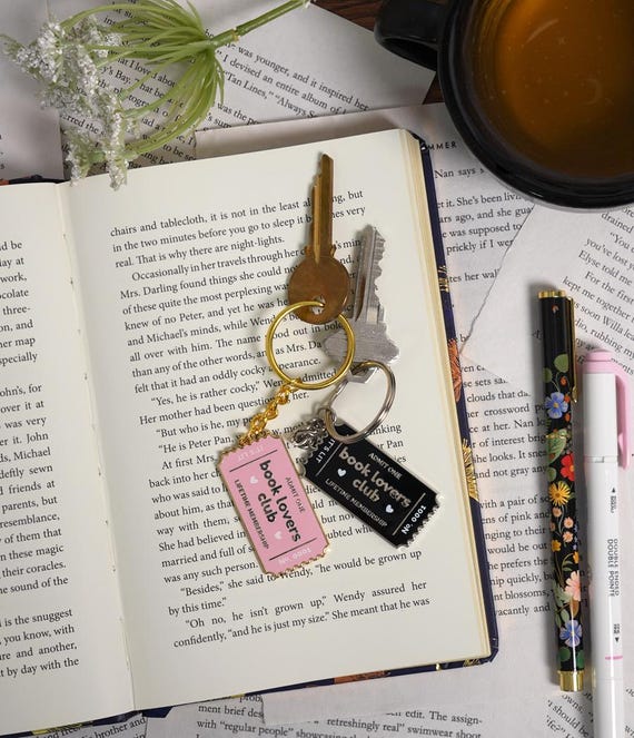 Book Lovers Club Keychain – Bookworm – Bookish Accessory – Gift for Reader