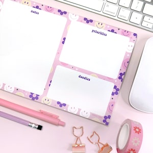 Happy Floral Notepad // retro, home office, notes, to-do, daily, weekly
