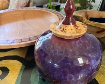 Epoxy and pine cone