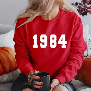 40th Birthday Sweatshirt, 1984 Vintage Birthday SweatShirt, 40th Birthday Sweatshirts for Women Men, Personalised Birthday FStyle 1984 (SWT)