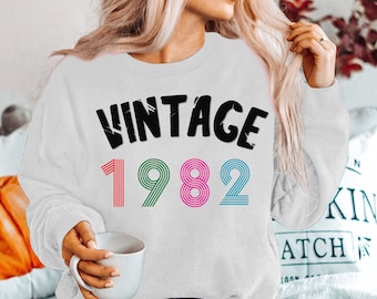 40th Birthday TShirt UK, 1982 Vintage Birthday SweatShirt, 40th Birthday Sweatshirts for Women Men, Personalised Birthday Gift for Mum 2022