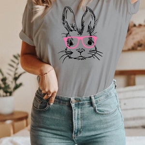 Bunny Shirt Floral Rabbit Shirt Lente T-shirt Pasen T-shirt Bunny Shirt Dierenliefhebber Natuurliefhebber, KONIJNTJE MET GLAS afbeelding 3