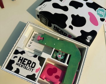 Herdenmentalität Brettspiel Insert Organizer | 3D Gedrucktes Tablett zur Aufbewahrung von Karten, Token & Spielfiguren