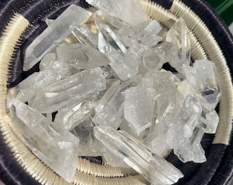 ONE Intuitively Chosen Medium Clear Quartz Point // High Quality Clear Quartz Point // Medium Clear Quartz