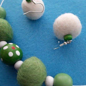 Zimna Jabka Free shipping Free domestic delivery Wool felt balls necklace and earrings set Gift for girl Felted wool ensemble image 3