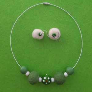 Zimna Jabka Free shipping Free domestic delivery Wool felt balls necklace and earrings set Gift for girl Felted wool ensemble image 7