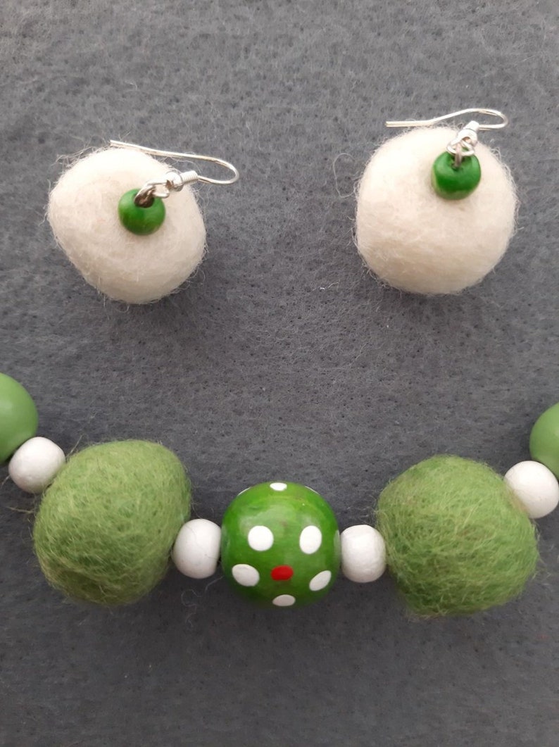 Zimna Jabka Free shipping Free domestic delivery Wool felt balls necklace and earrings set Gift for girl Felted wool ensemble image 8