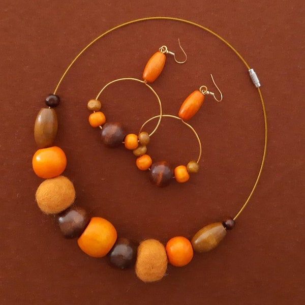 Chérie d'automne | Livraison nationale gratuite | DISPONIBLE SUR COMMANDE | Ensemble collier et boucles d'oreilles en laine et feutre | Bijoux irlandais | Cadeau femme