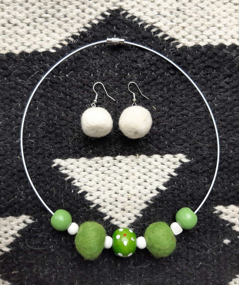 Zimna Jabka Free shipping Free domestic delivery Wool felt balls necklace and earrings set Gift for girl Felted wool ensemble image 5