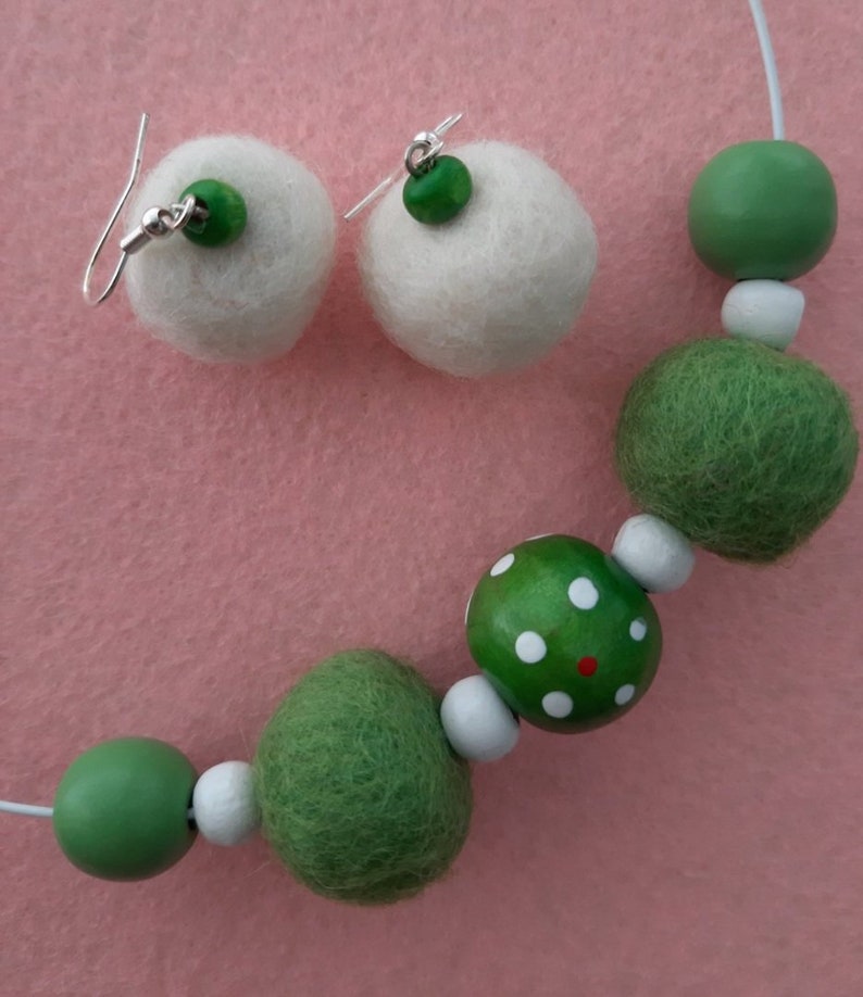 Zimna Jabka Free shipping Free domestic delivery Wool felt balls necklace and earrings set Gift for girl Felted wool ensemble image 9