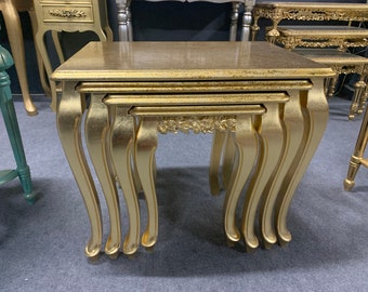 Mesas de encaixe douradas artesanais: conjunto de mesa de centro vintage em madeira maciça