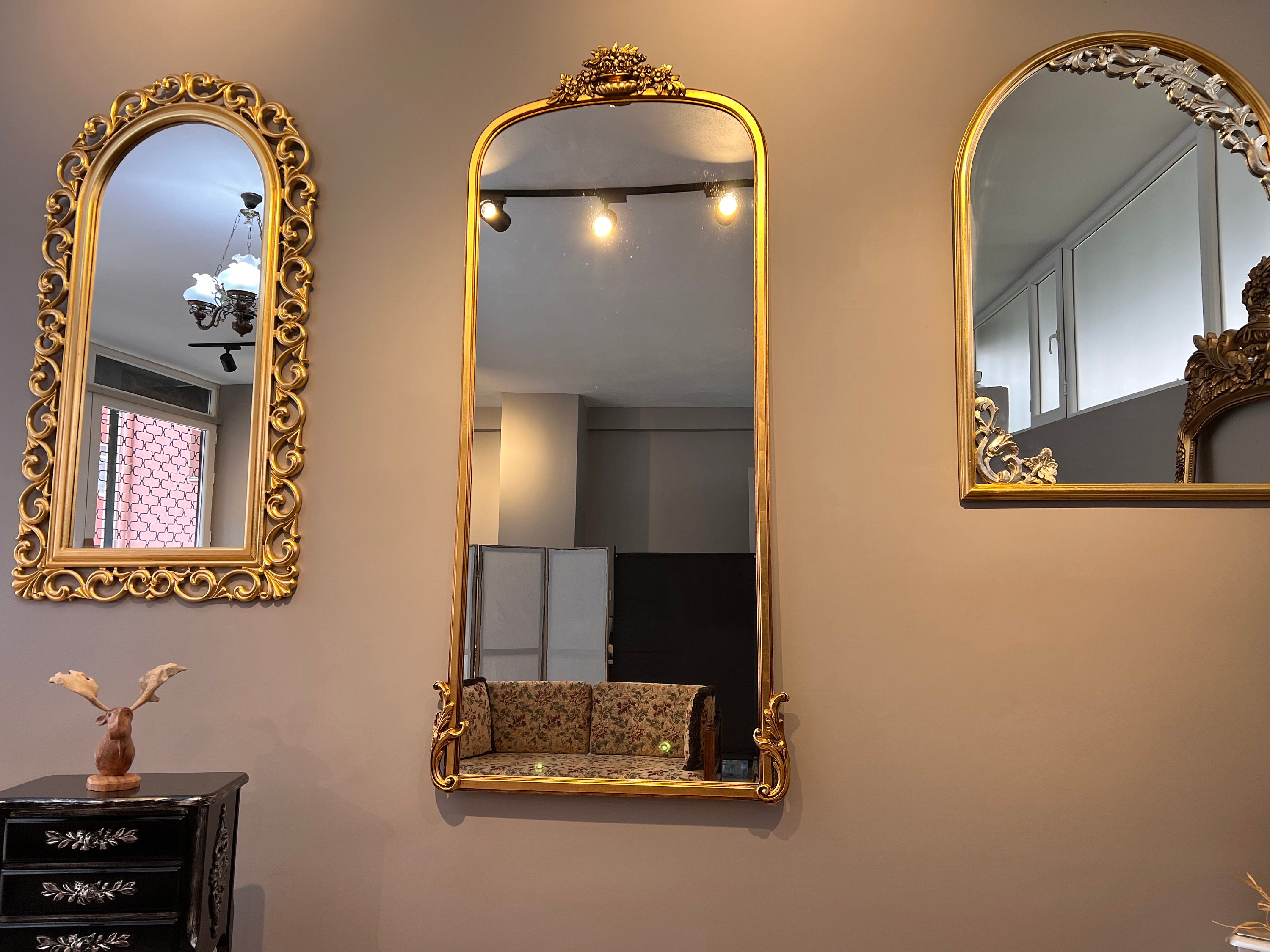 Heritage Round framed mirror - Gold Leaf