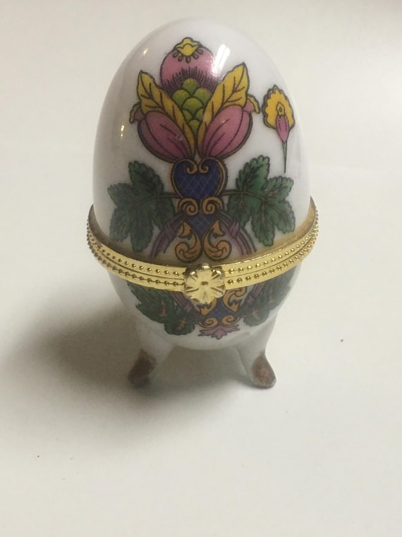 Tiny Little Ring Keeper - image 9