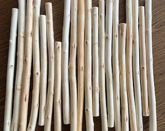 Bastoncini di legno scortecciati, sottili, per macramè, di varie dimensioni, per appendere arazzi e progetti artigianali, realizzati con un vero ramo di legno.