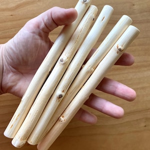 0,55 in / 1,4 cm dünn Geschälte Birken Holz Stäbchen 20 cm / 7,87 in lang für Webprojekte und Makramee und hängende Wandteppiche