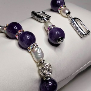 Amethyst and freshwater pearl bracelet