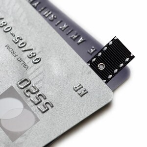 Tiradores de tarjetas de crédito hechos a mano: organizador de billetera y ayuda para la artritis imagen 9