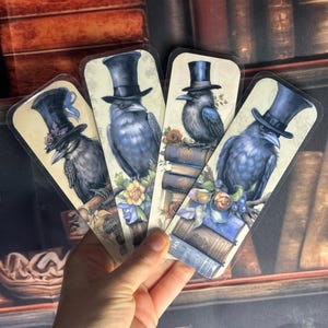 ゴシッククロウラミネートブックマーク：ファンタジーリーダーブックスタック
