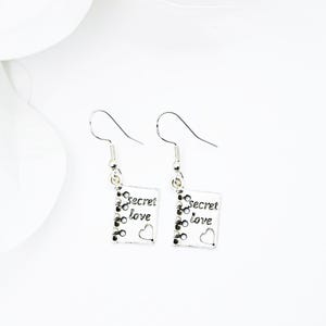 Book earrings 925 sterling silver Bookish earrings for romance reader Book earrings for a book lover book jewelry Bookish Jewellery