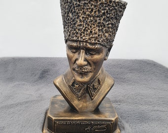 Mustafa Kemal Ataturk Statue, Founder of Modern Republic of Turkey, 8.27 Inches, Ataturk sculpture, Best selling items, historial gifts