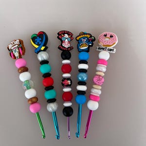 Beaded Crochet Hooks for comfort grip in Various hook sizes
