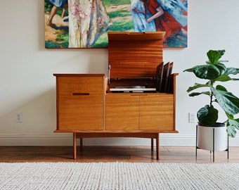 The Fitzgerald | Solid Wood | Mid-Century Modern Record & Storage Console