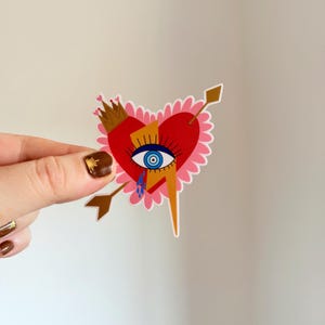 Queen of Hearts Vinyl Sticker: Waterproof Decal