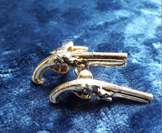 Gun Cufflinks Men/'s Cufflinks Antiqued Silver Tone Miniature Revolvers Steampunk Cufflinks Tiny Guns Cuff Links