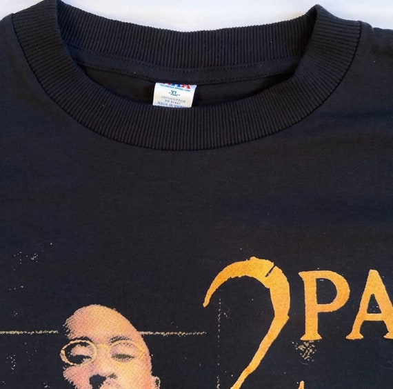 Vintage Tupac Shirt - image 10