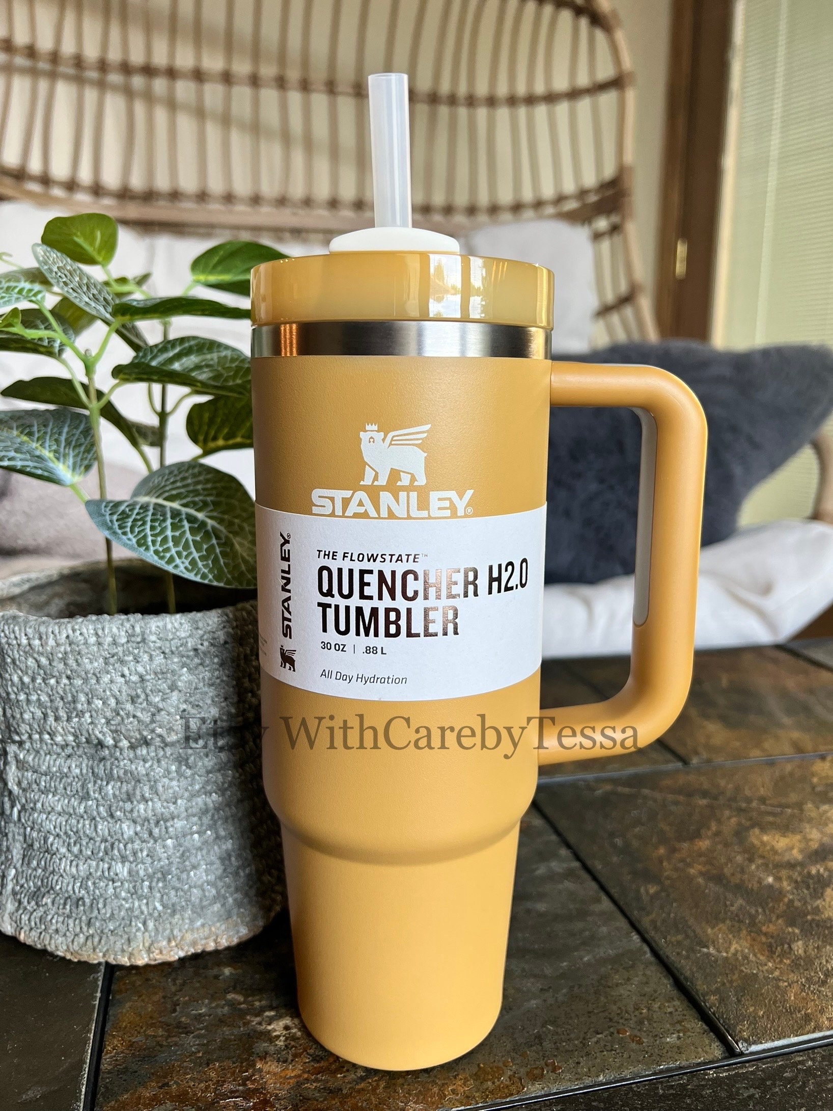 Stanley The Quencher Insulated 30 Oz Travel Tumbler Cup Gray & Tan *no  Straw*