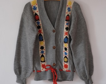 Vintage Wool Handknitted Cardigan with Floral Embroidery
