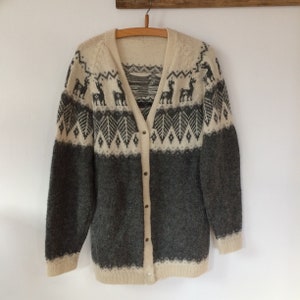 Vintage Alpaca Handknitted Cardigan Llama motif Wool sweater