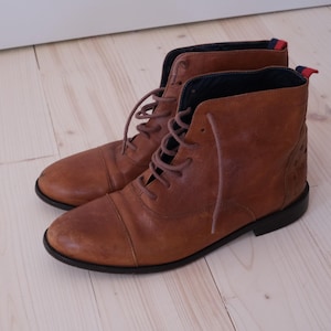 Vintage Real Lather Lace up Ankle Boots size 7.5