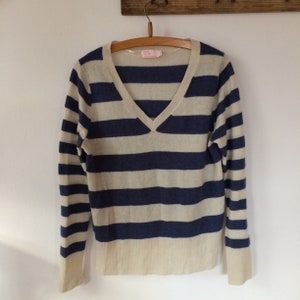 Vintage Cashmere Sweater V-neck Striped pullover