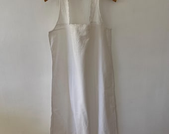 Antique White Cotton Brodery mini dress