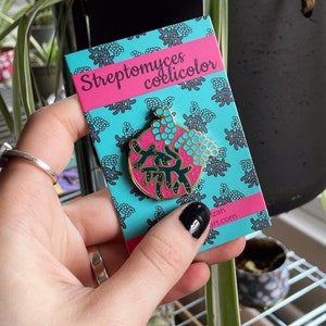 Streptomyces coelicolor Emaille Pin Anstecker