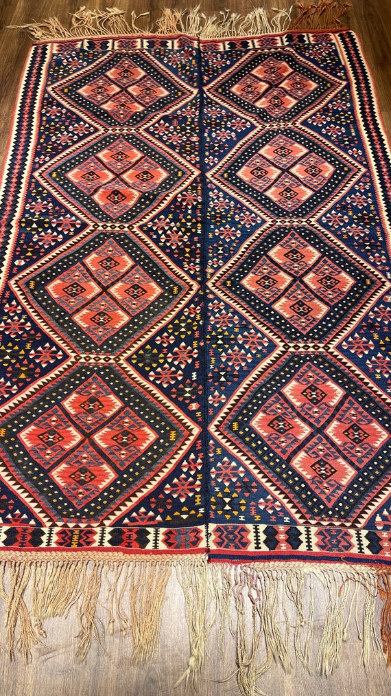 Antiker kurdischer Kelim Teppich: Handgefertigter Teppich 1,50 x 2,50 cm aus Wolle