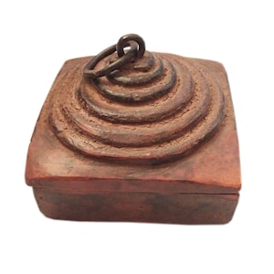 Antique Wooden Box , Sweet Small Vintage Wooden Box Jewellery , Hand Made Antique Wooden Box , Vintage Sindoor Box , Antique Jewellery Box.