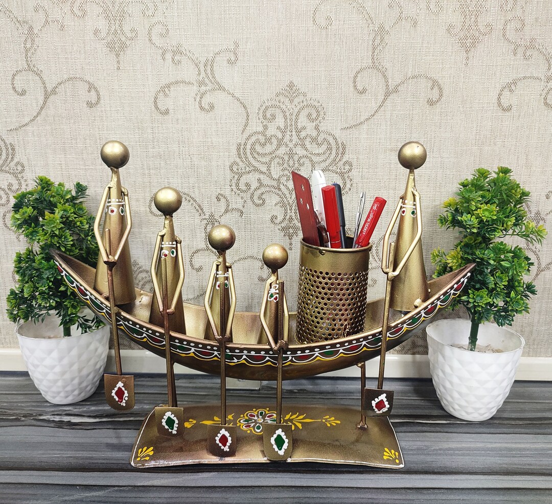 Metal Boat Shape Pencil/pen Stand , Hand Made Stand , Unique Design Pen