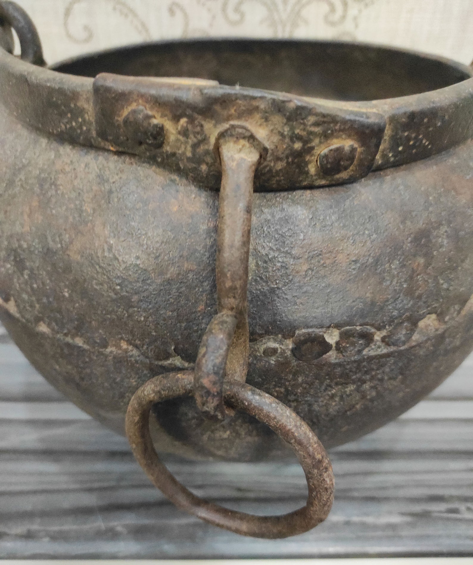 Vintage Iron Dolchi Vintage Iron Water Pot Iron Wall Etsy