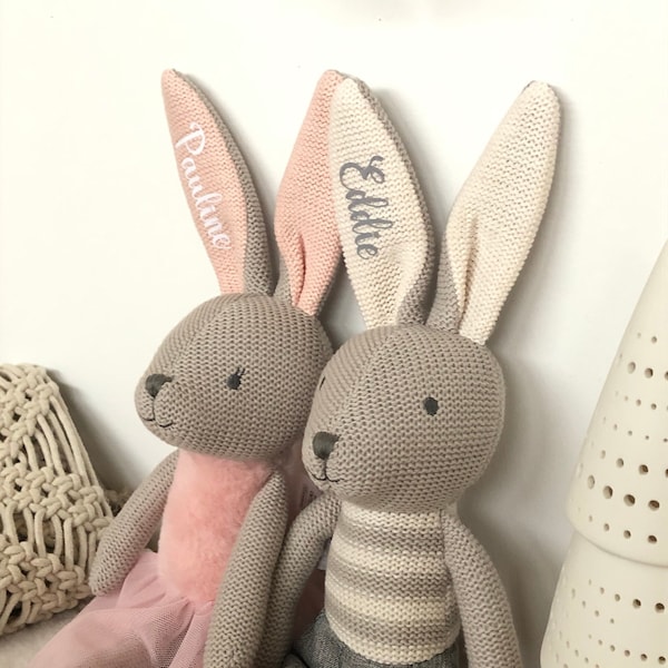 Personalisiertes Kuscheltier Hase / Hasen Mädchen und Hasen Junge / Geschenk zur Geburt / Taufe / Geburtstag / Ostern